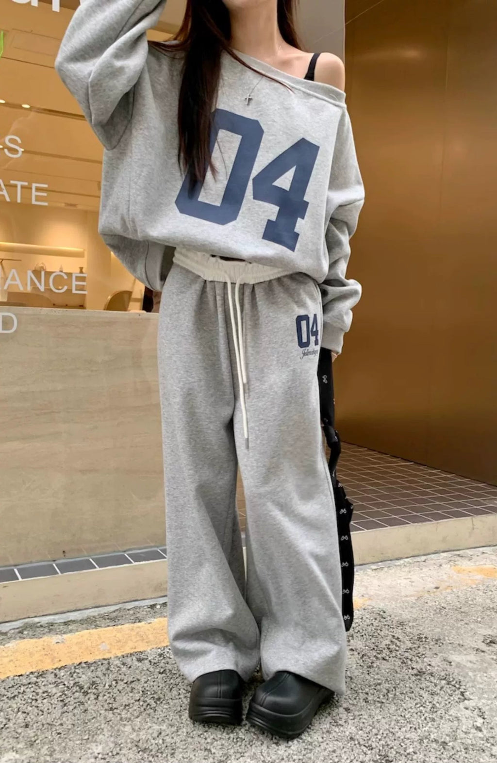 ナンバーオフショルダースウェットセットアップ KDS347 – 100StarS