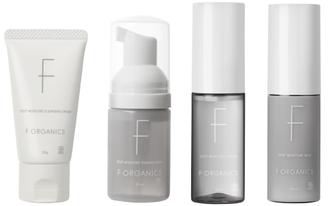 隅々まで潤いを行き渡らせる”新処方/ F ORGANICS DEEP MOISTURE