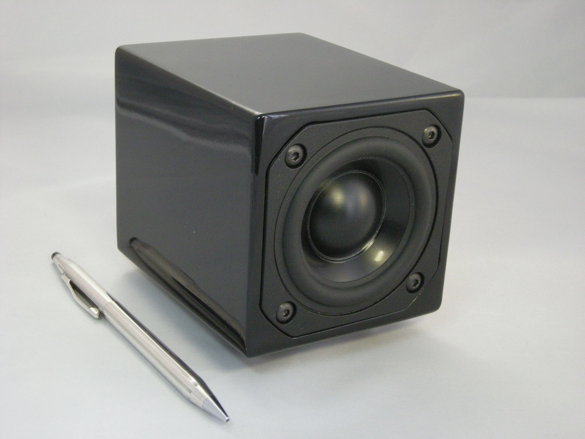 ミニサブウーファー2作目＜2号機＞: デスクトップオーディオ ー 良い