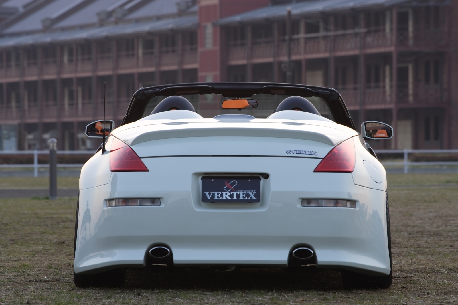 VERTEX Z33 フェアレディZ リヤスポイラー