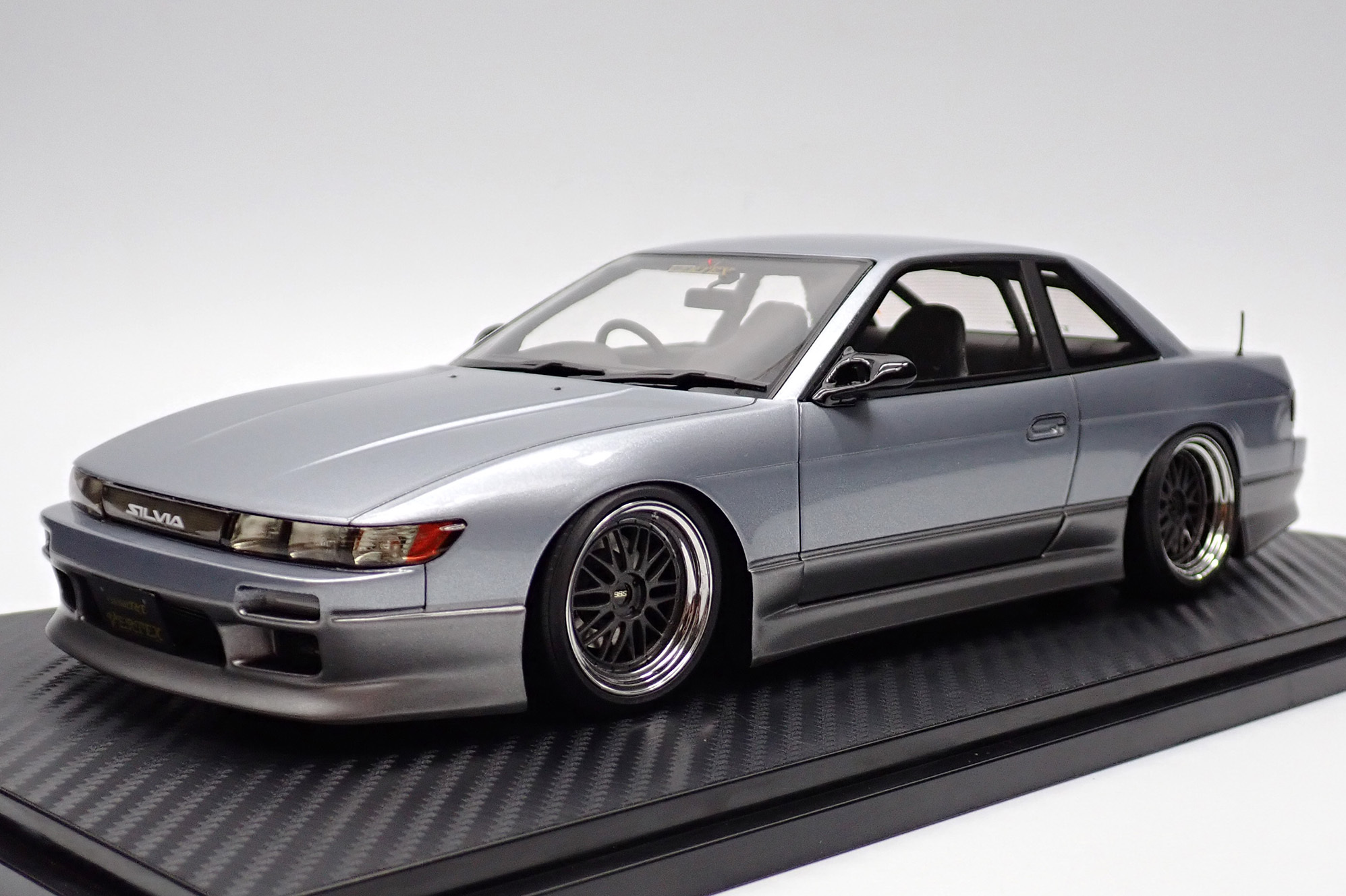 イグニッションモデル 1／18スケール VERTEX S13 SILVIA