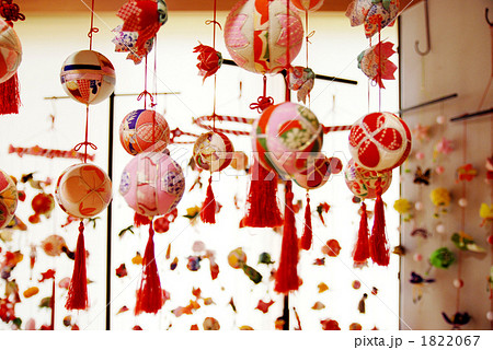 手毬の吊るし飾り（遠くから）の写真素材 [1822067] - PIXTA
