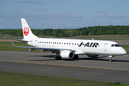 JA252J J-Air Embraer ERJ-190 | Planespotters.net