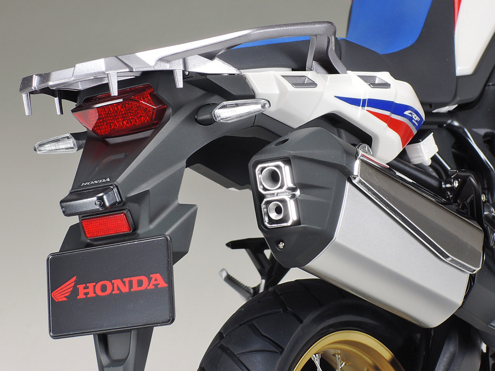 1/6 Honda CRF1000L アフリカツイン: スケールモデル｜TAMIYA SHOP