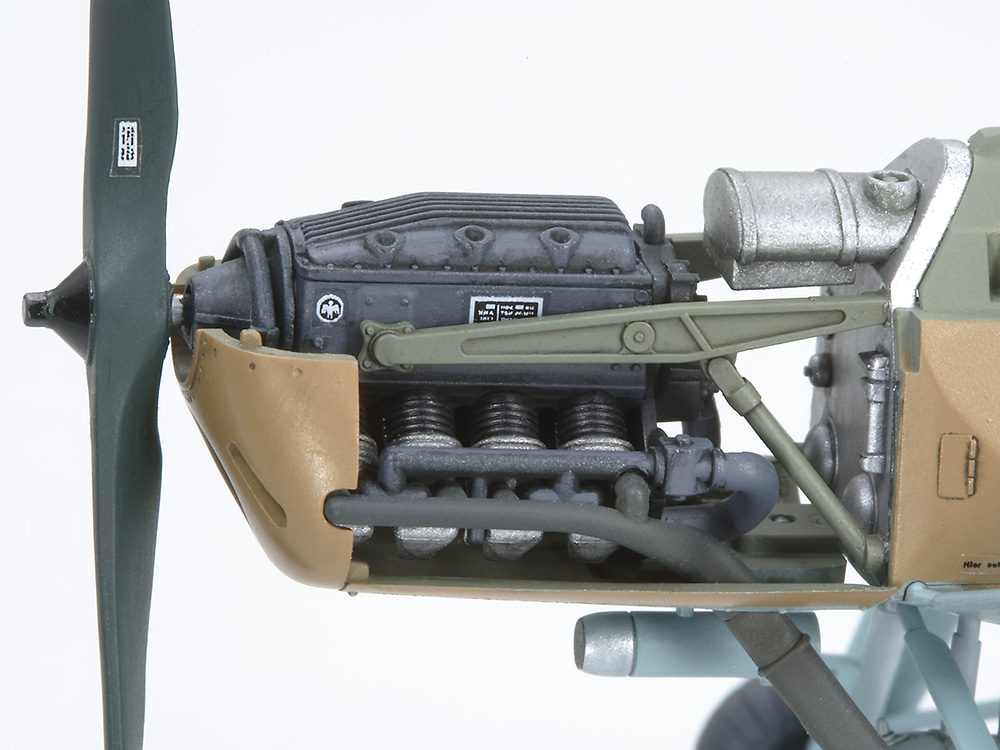 1/48 フィーゼラー Fi156C シュトルヒ: スケールモデル｜TAMIYA SHOP