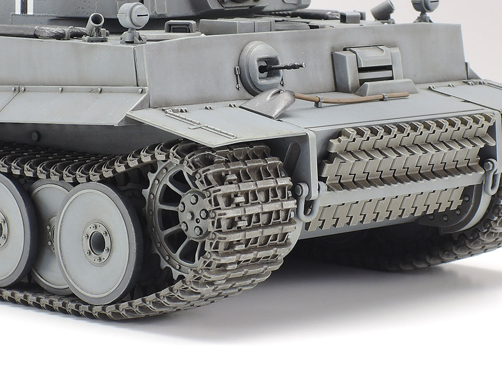 1/35 ドイツ重戦車 タイガーI 初期生産型: スケールモデル｜TAMIYA