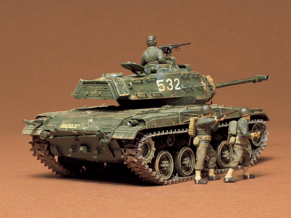 1/35 アメリカ軽戦車 M41 ウォーカーブルドック: スケールモデル