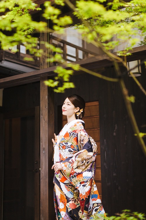 TANAN丹庵 色打掛「向鶴束熨斗文」 - TANAN 丹庵