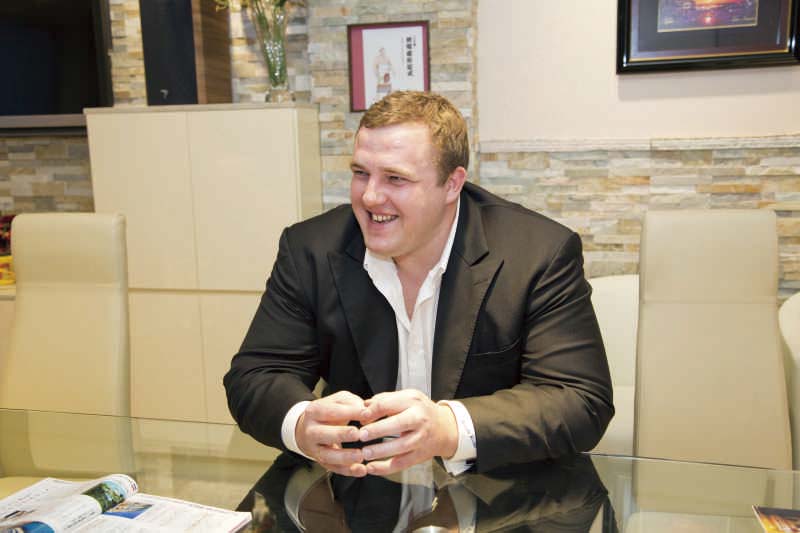 元大関・把瑠都さんが日本で相撲を取るようになったきっかけとは