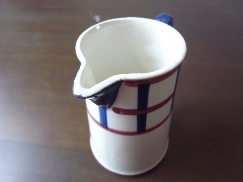 バスク柄のミルクピッチャー フランスアンティーク - テーブルB