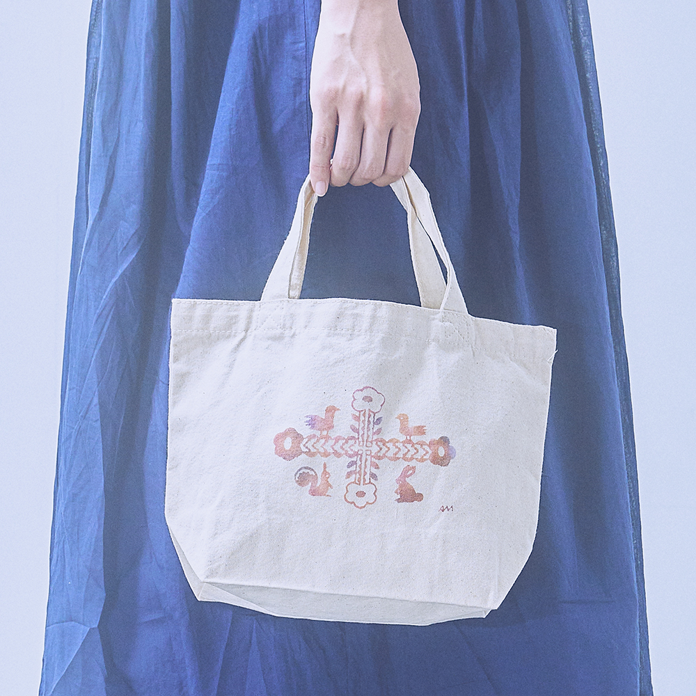 型染め特別体験＞ミナペルホネンを染める マルシェバック - 匠宿