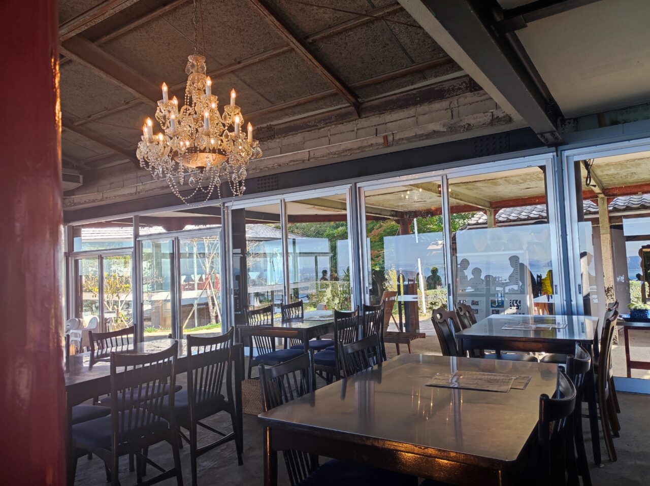 高松市】絶景の広々空間でランチ「れいがん茶屋」 ハンバーグやカレー