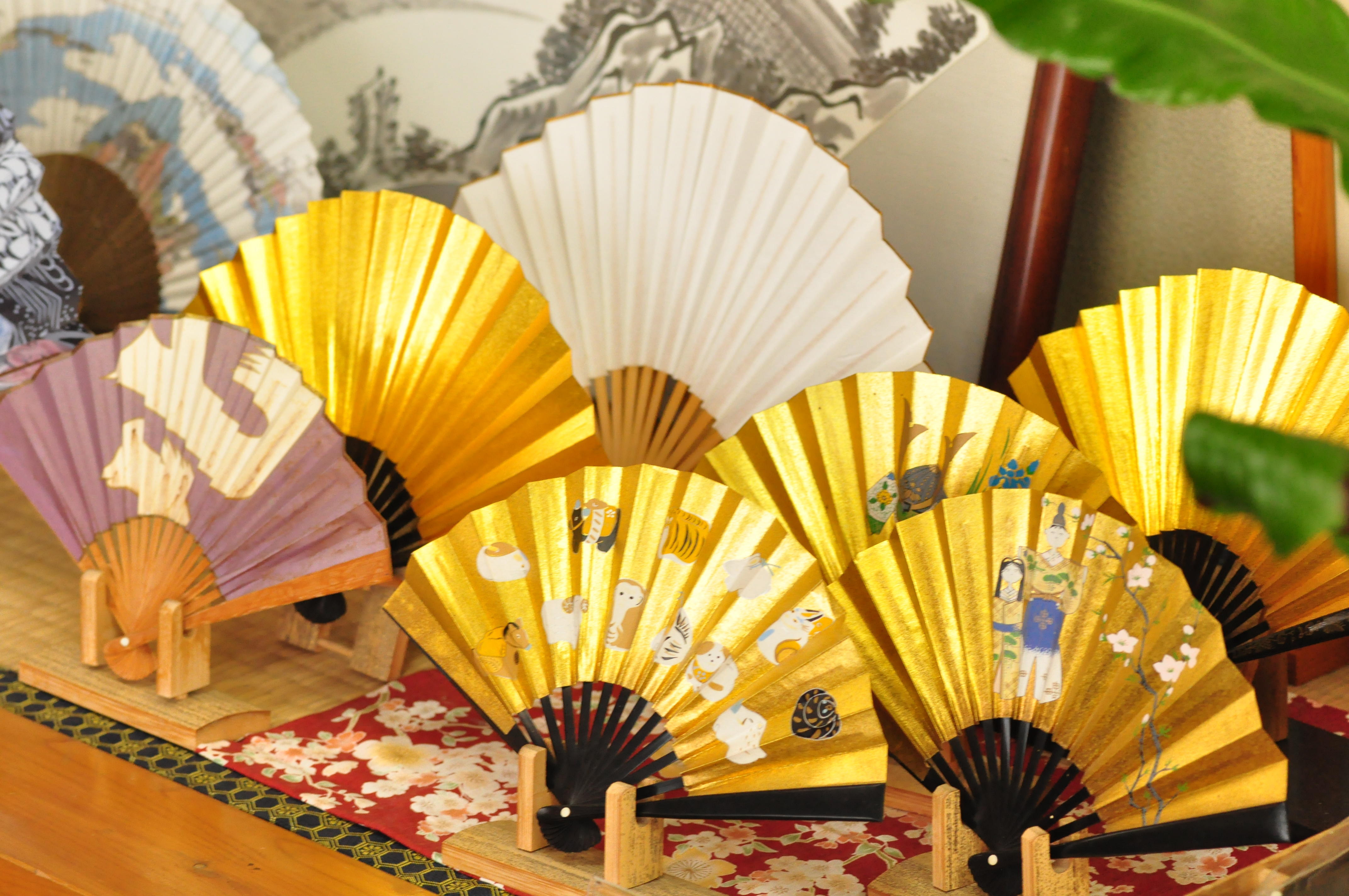 扇子の絵付け体験 | ブルーグリーン