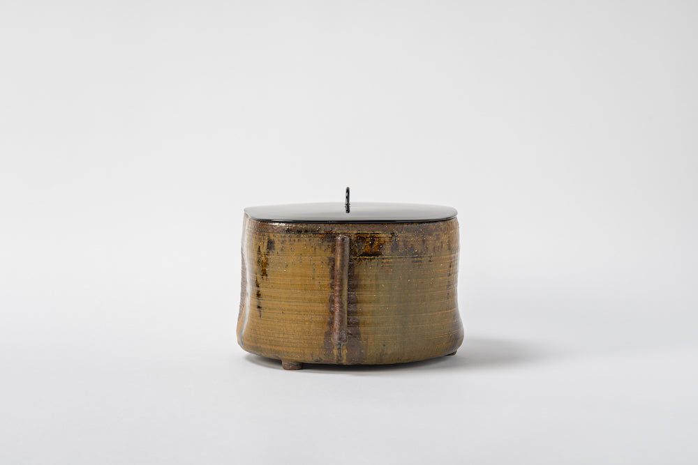 管耳付水指 十三代 髙取八山造 – 高取焼宗家