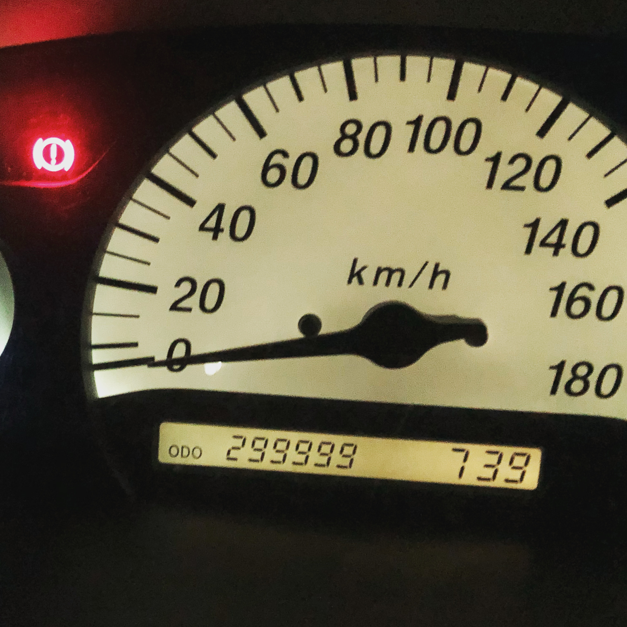 30万キロ以上カウントしないトヨタのオドメーター（ヴィッツ UA-SCP10