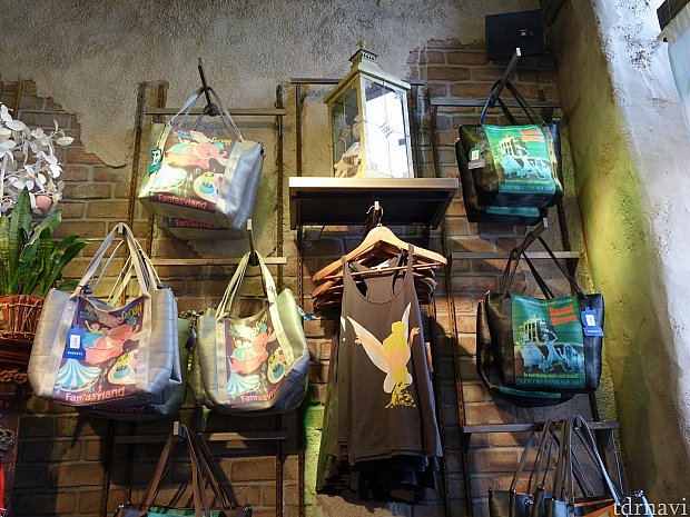 ドゥーニー&バークのディズニーランド60周年バッグ特集 2015