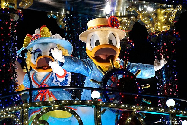 TDL】ラプンツェルのLEDフロートがお披露目！最新エレクトリカル