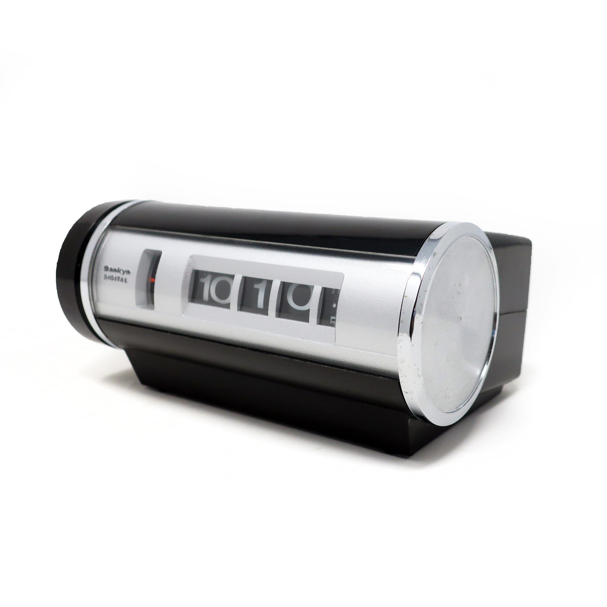 Vintage Model 412 Digital Flip Clock by Sankyo | Tenon Design