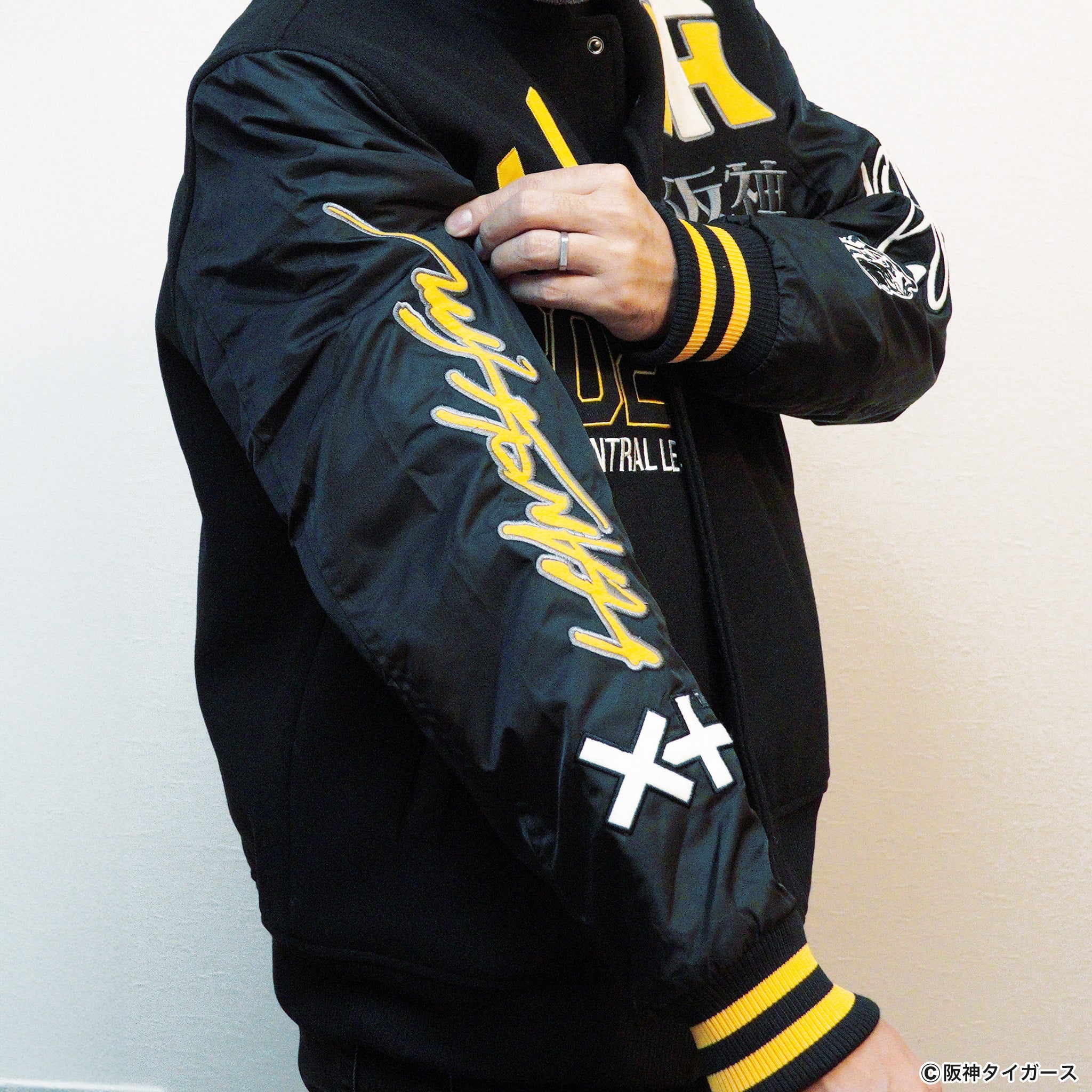 限定50着】阪神タイガース×TENPLUS 