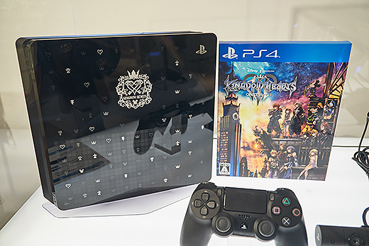 ソニーストア銀座で『KINGDOM HEARTS III』コラボウォークマンの