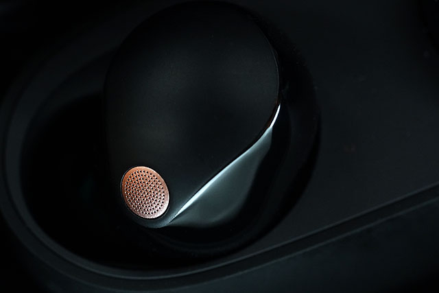 レビュー】世界最高ノイズキャンセリング性能 最高峰ワイヤレス