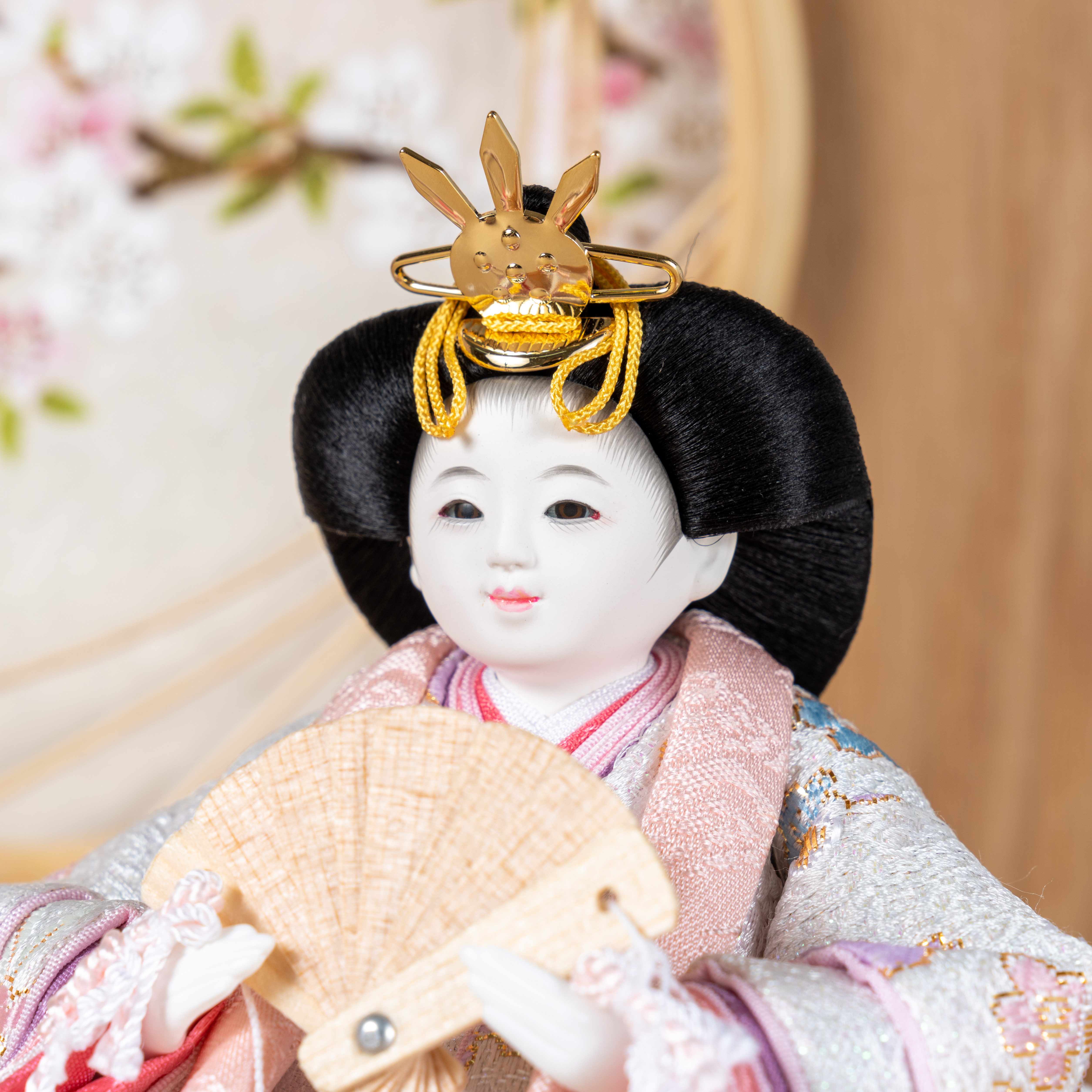 コンパクトでかわいい「ことの豆立ひな」