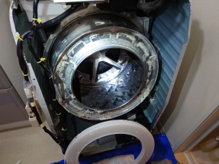 パナソニック、ドラム式洗濯機(NA-VX8900)、埼玉県戸田市で分解清掃