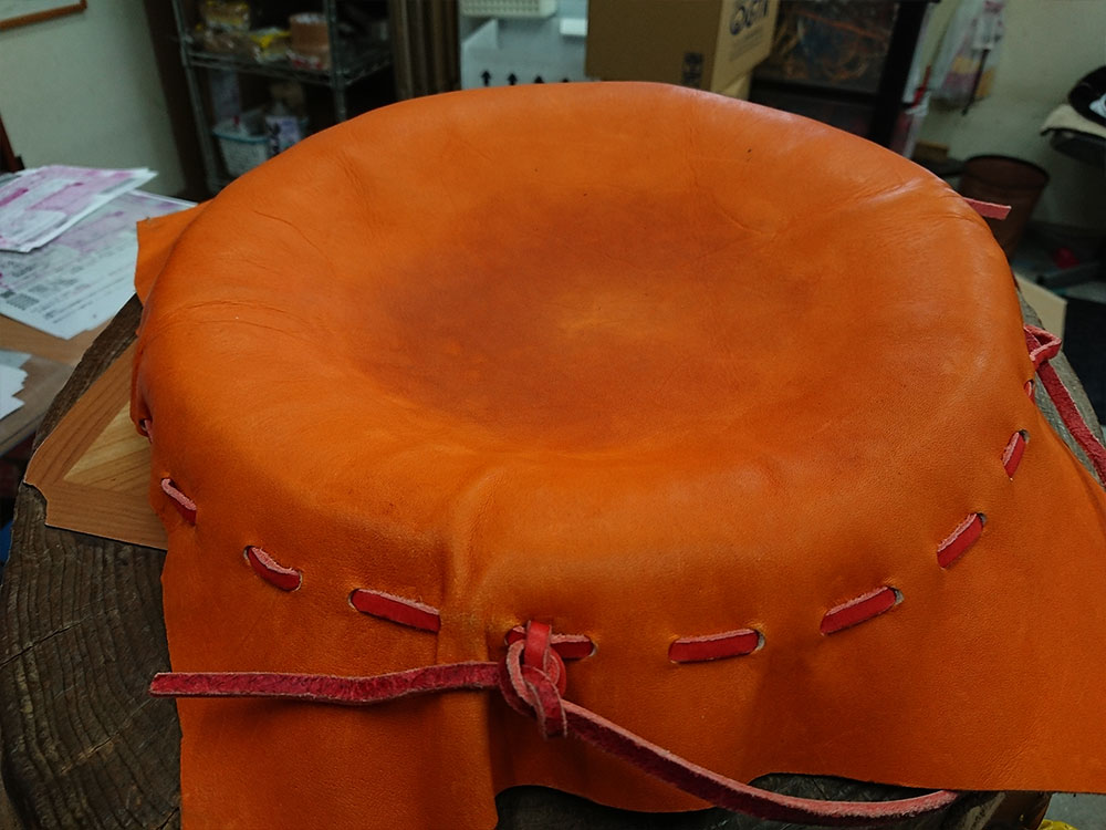 グラブ叩き台完成 | ベースボールショップGTK