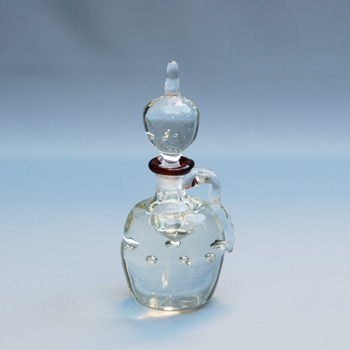 小谷真三さんの栓付瓶 | 昔の物 今の物 | 連載・手仕事レポート | 手