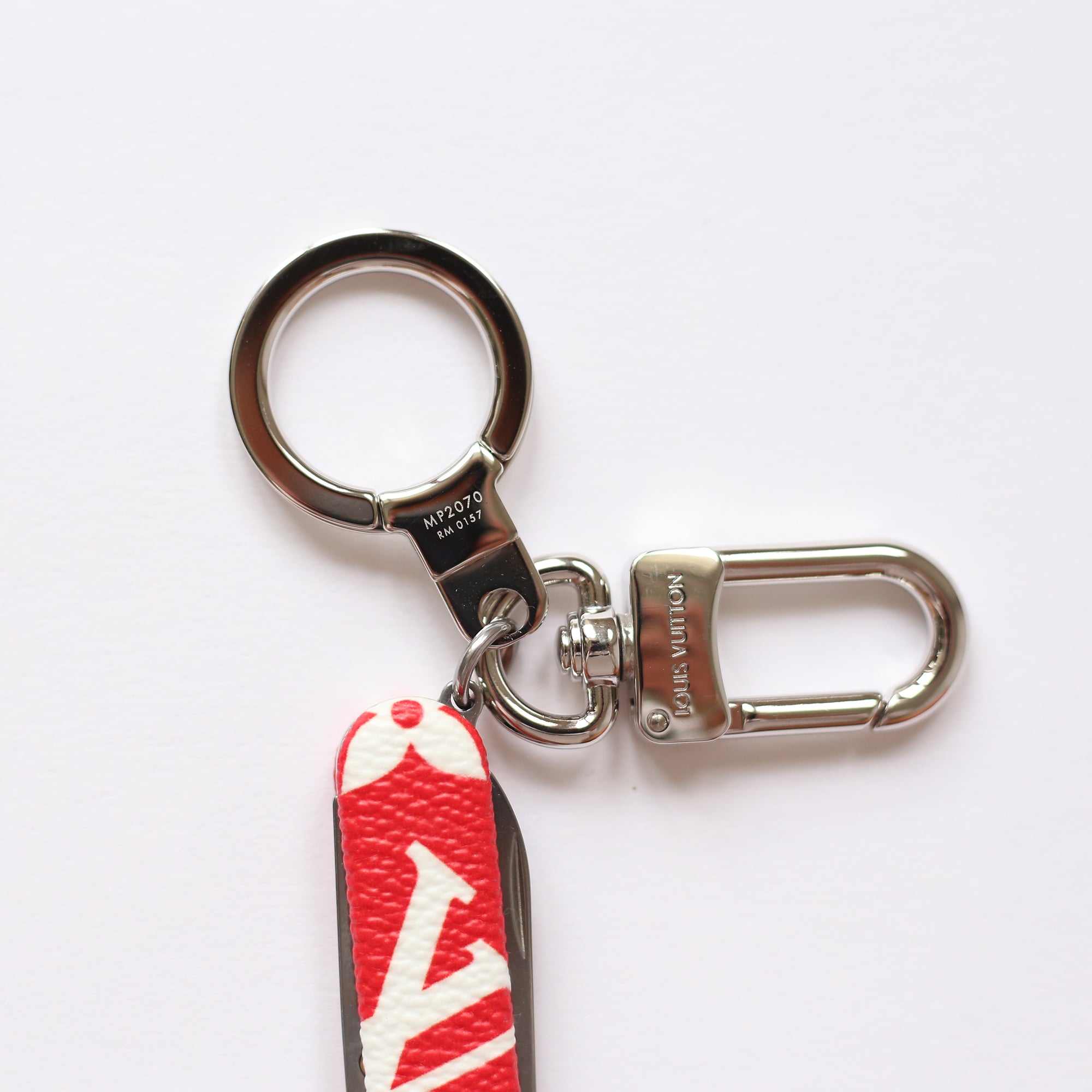 Louis Vuitton | Supreme Pocket Knife Charm | Red– TC