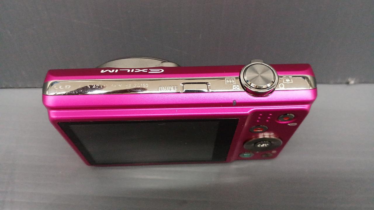 Casio Compact Digital Camera Model number: EX-ZS150 Used in Japan