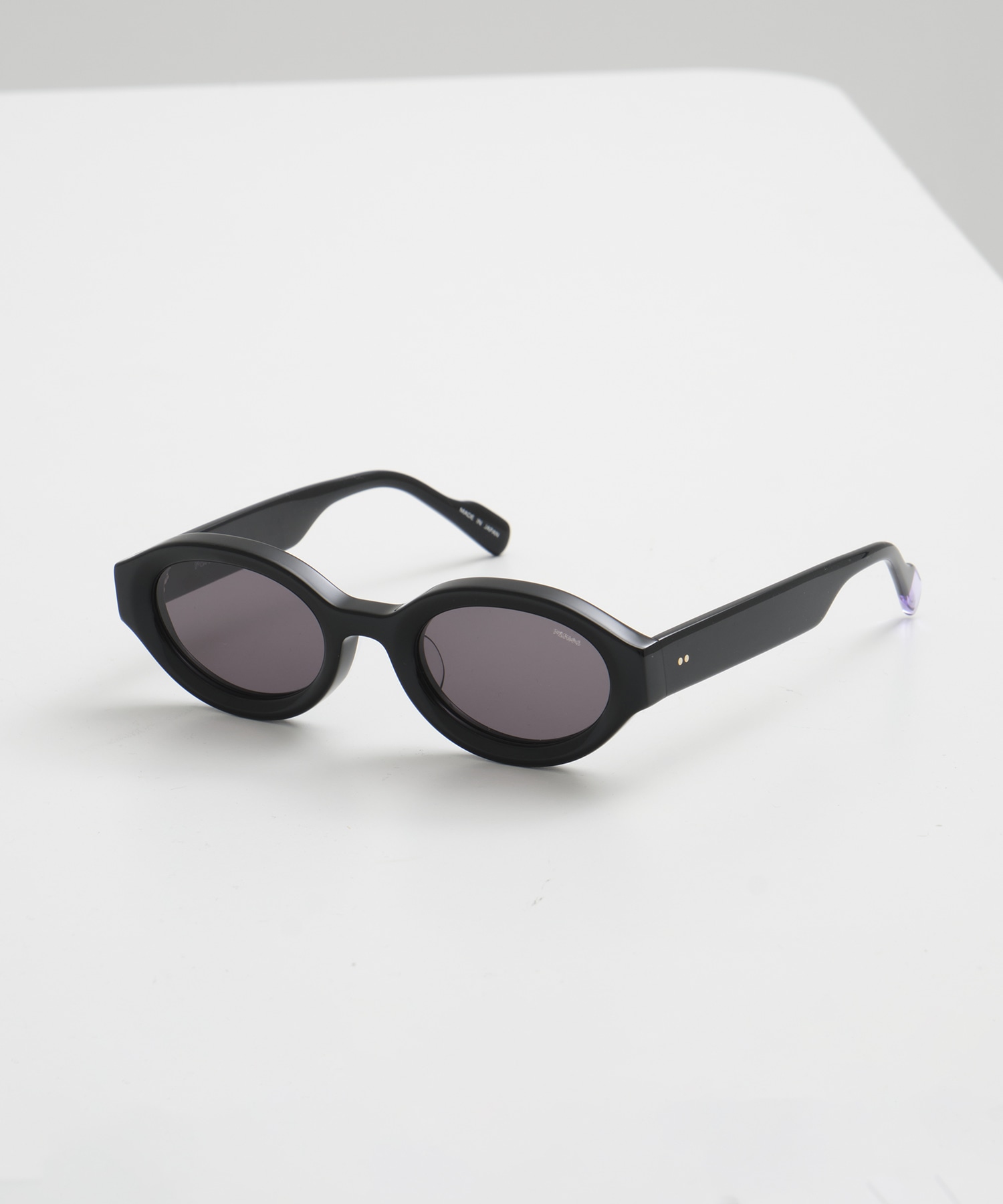 BLANC OVAL TELEVISION-CUT SUNGLASSES(FREE BLACK): FETICO: WOMENS