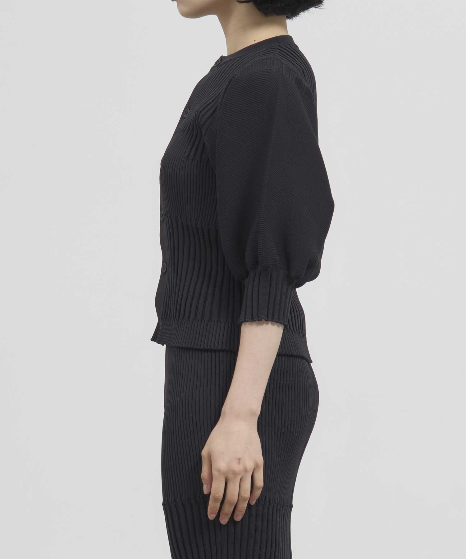 FLUTED SHORT PUFF SLEEVE CARDIGAN｜CFCL（シーエフシーエル）正規