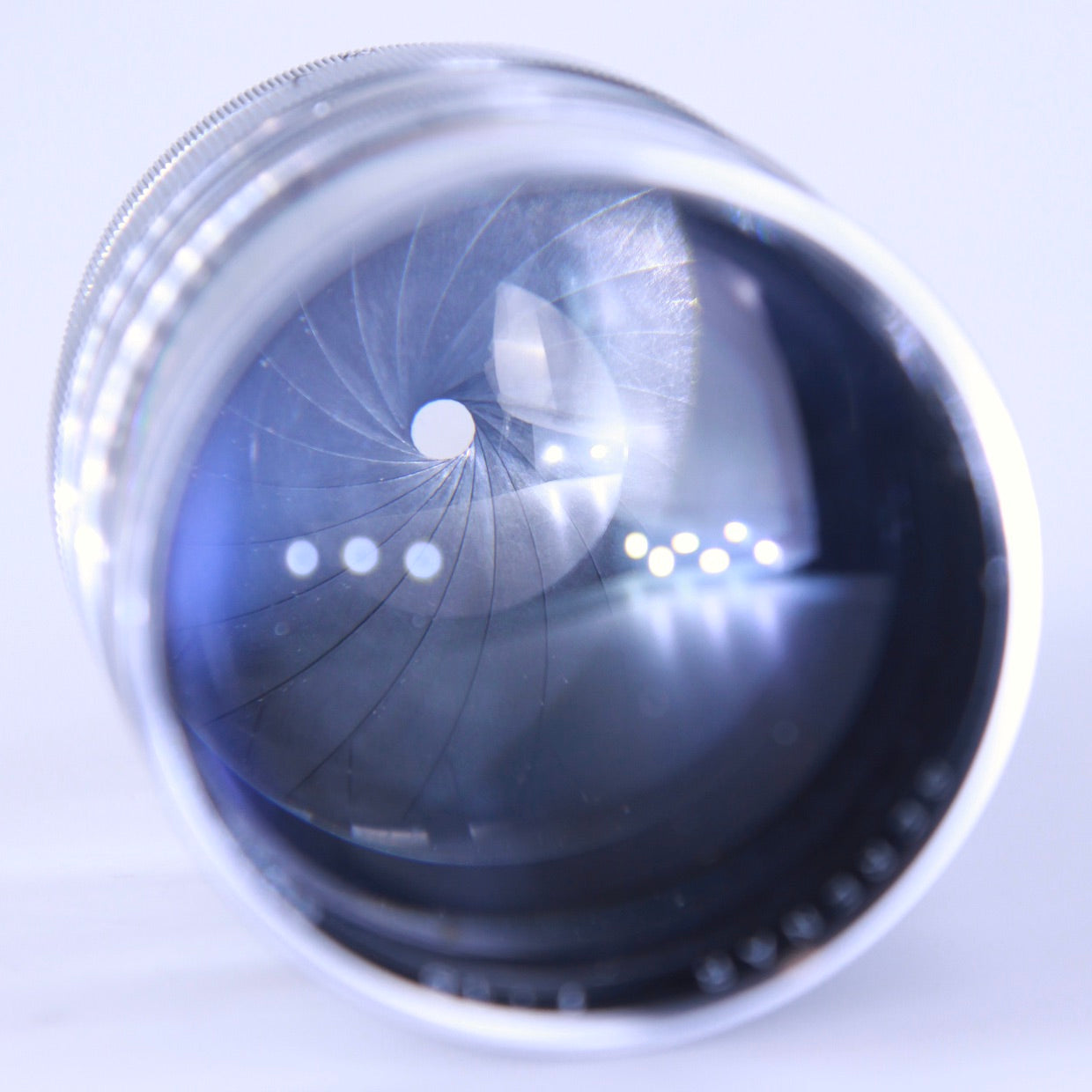 Canon Serenar 85mm f1.5 LTM (M39) – TheVintageLensGuy