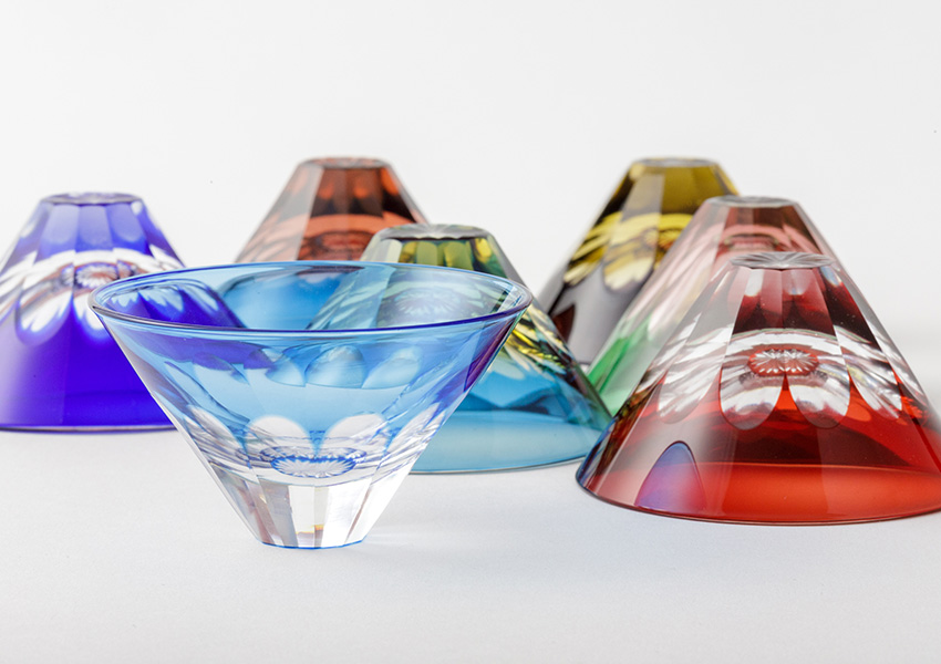 暮らしに煌めきを 美しい江戸硝子（東京） || THE COVER NIPPON