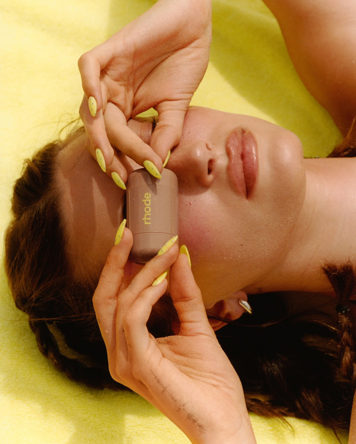 Sip Lemontini and Sweep Sun Soak in Rhode Summer Routine