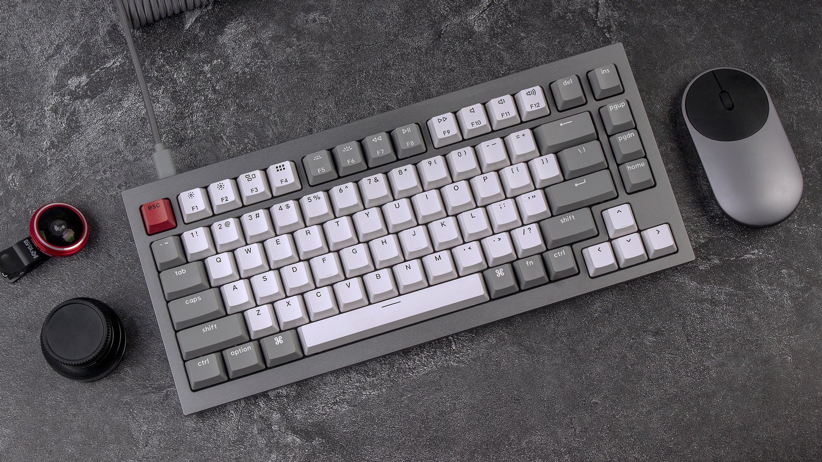 Review: A Mechanical keyboard with a smart design - Meet Keychron Q1