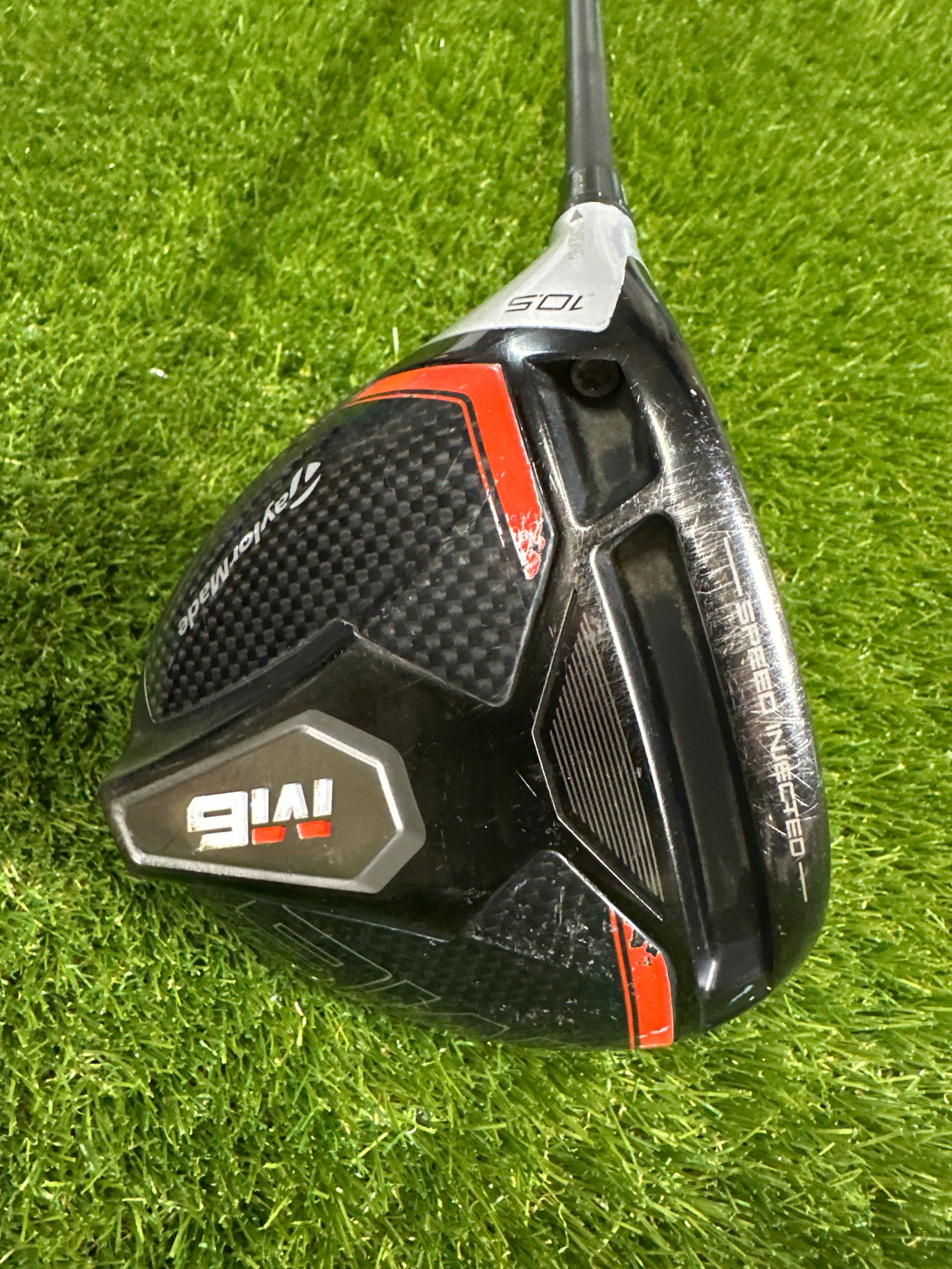 6C4E0640-0D91-4C8F-BE9A-