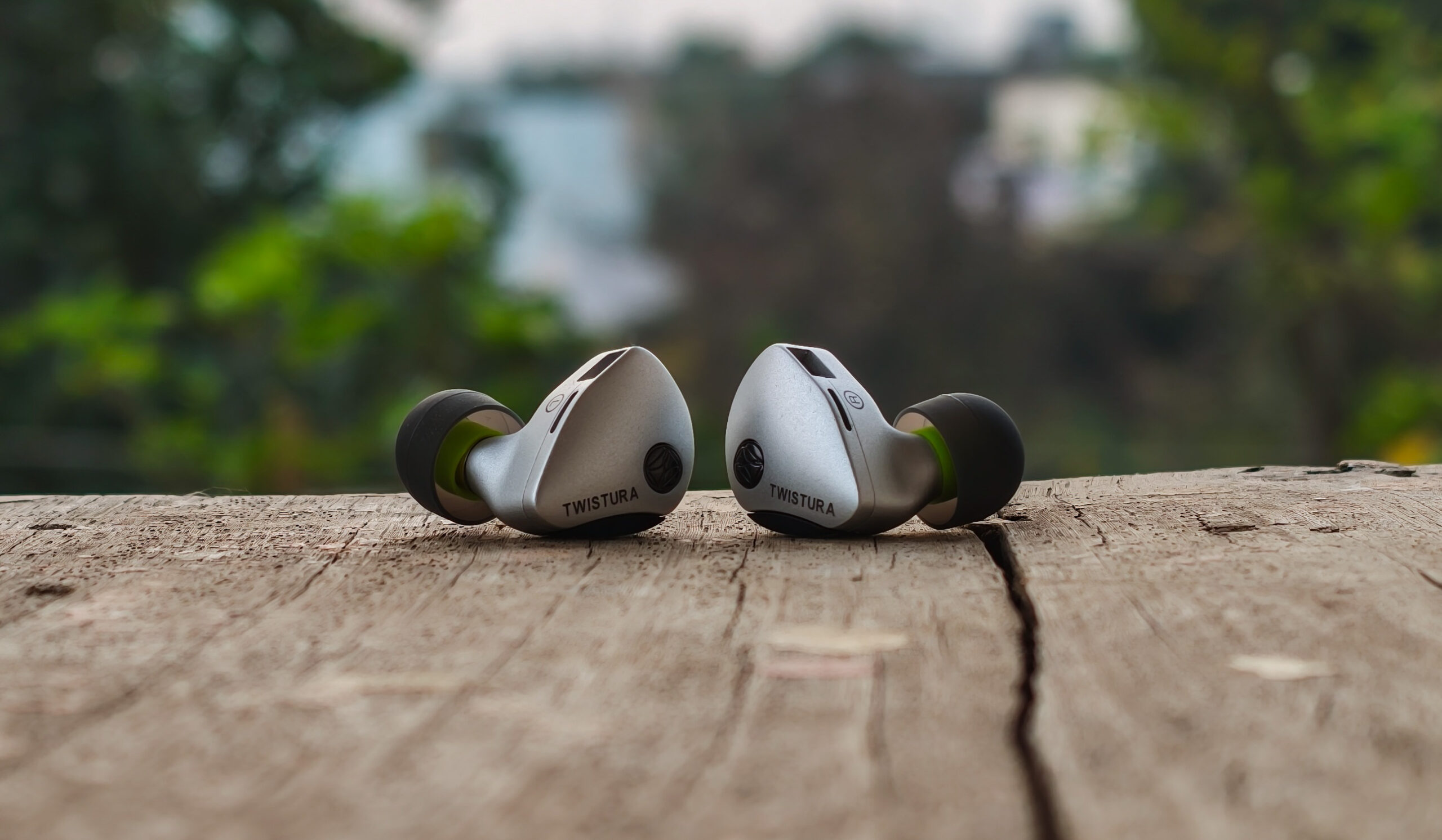 AKG K3003 / K3003i Review | The Headphone List