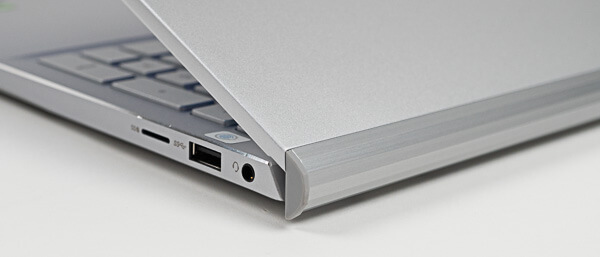 デル Inspiron 15 7000（7501）2020年モデルの実機レビュー - the比較