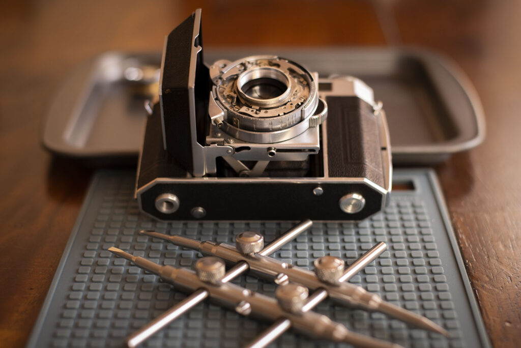 Classic Camera Review: Kodak Retina IIa - The Noisy Shutter