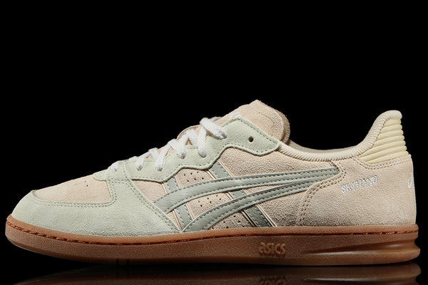 asicsskyhandOGmarzipandriedlea