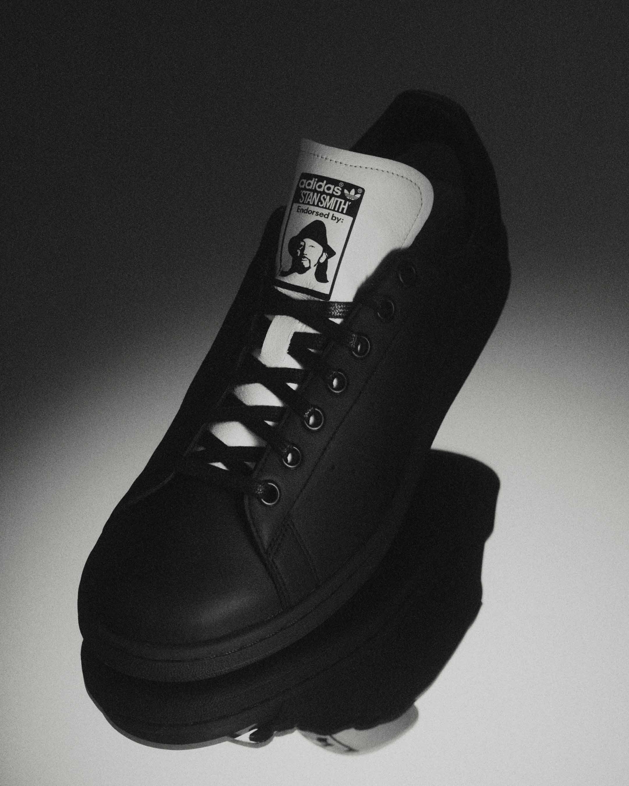 Yohji Yamamoto Stan Smith Black(25 Black): Yohji Yamamoto｜THE
