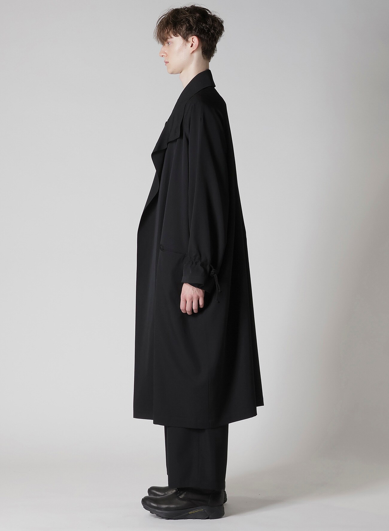 WOOL GABARDINE CROSS SHAPED ZIPPER COAT(XS Black): Yohji Yamamoto