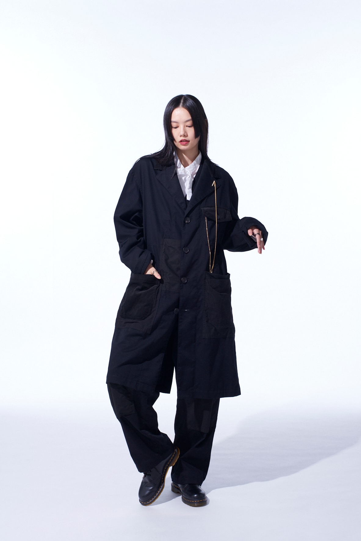 VARIOUS FABRICS CRAZY PATCHWORK SHOP COAT(M Black): S'YTE｜THE