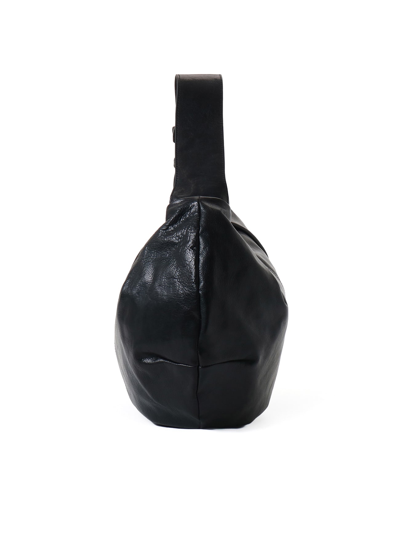 SURFACE-DYED SOFT TAN LEATHER GYOZA BAG(FREE SIZE Black): Y's｜THE