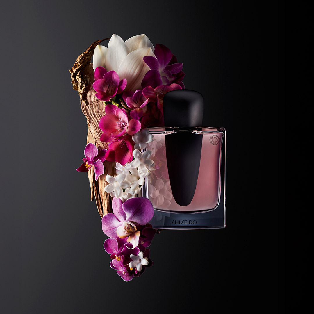 取り扱い店舗限定｜女性の美しさを表現したフレグランスシリーズ
