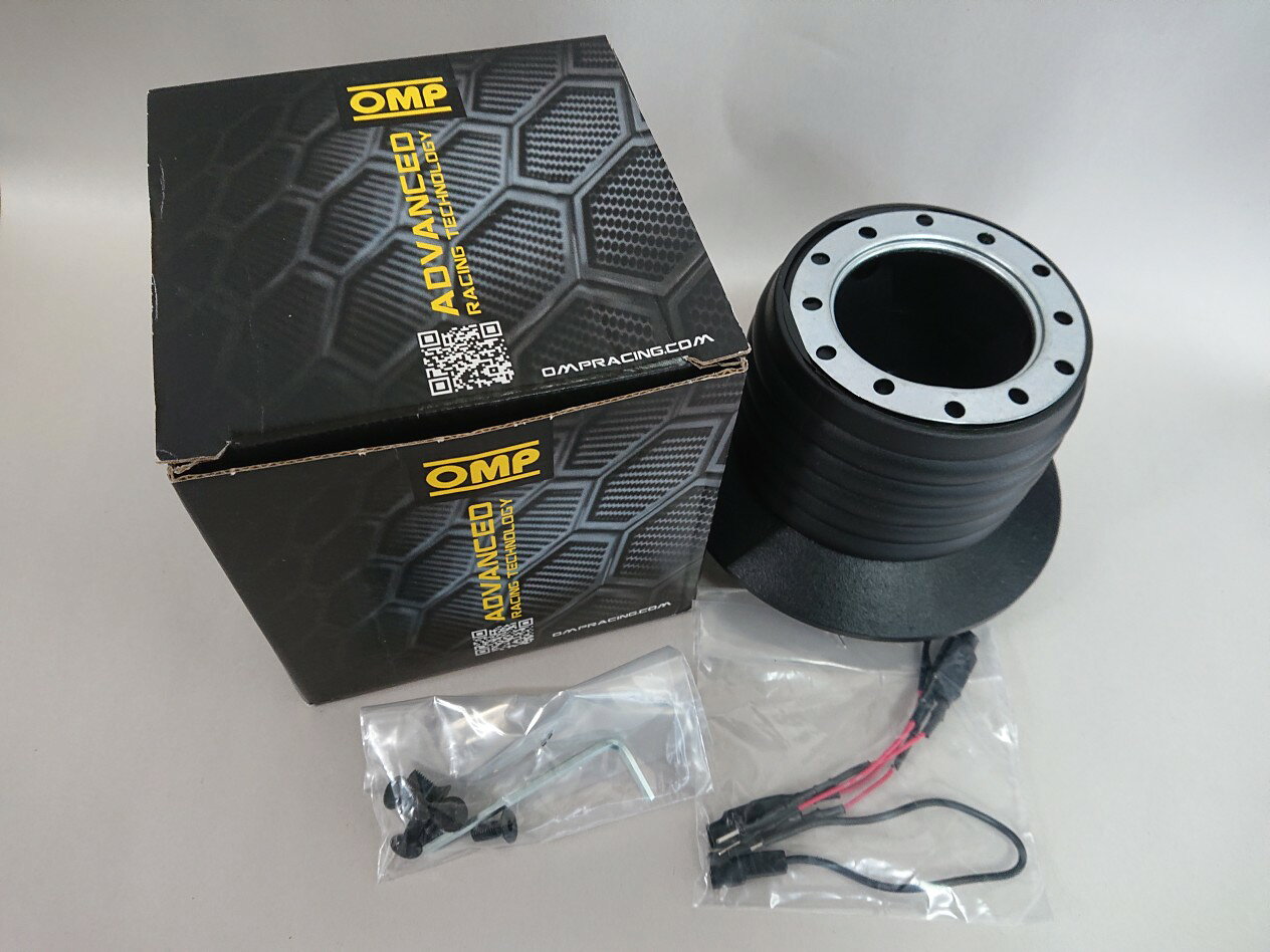 楽天市場】アバルト ステアリングボス（パーツ｜車用品）：車用品