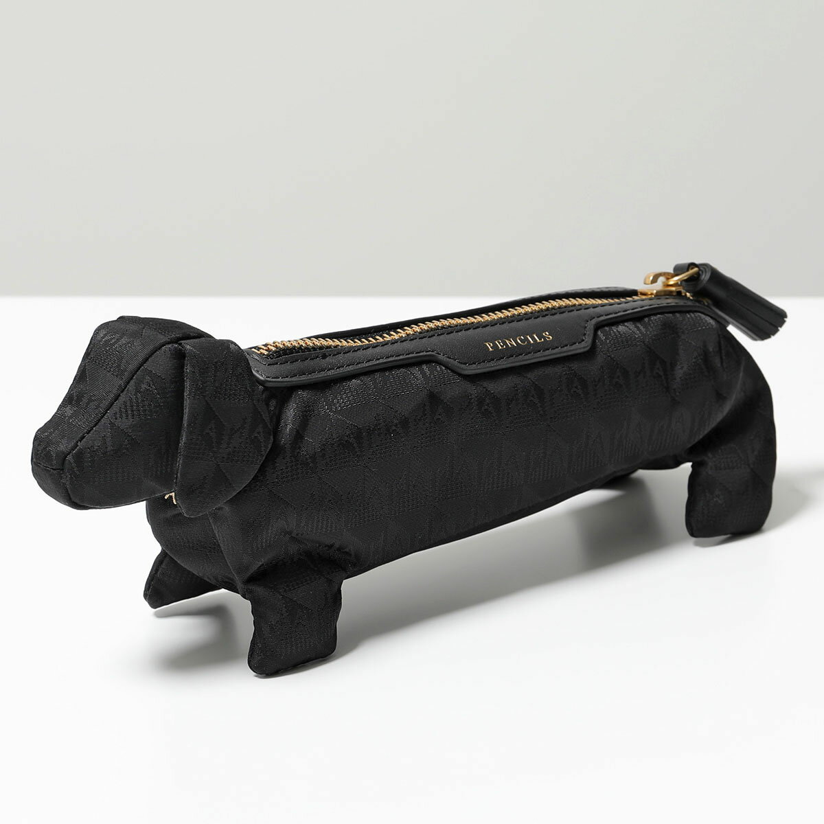 2/6発売アニヤ・ハインドマーチ “ユニバーサルバッグ” 購入できる