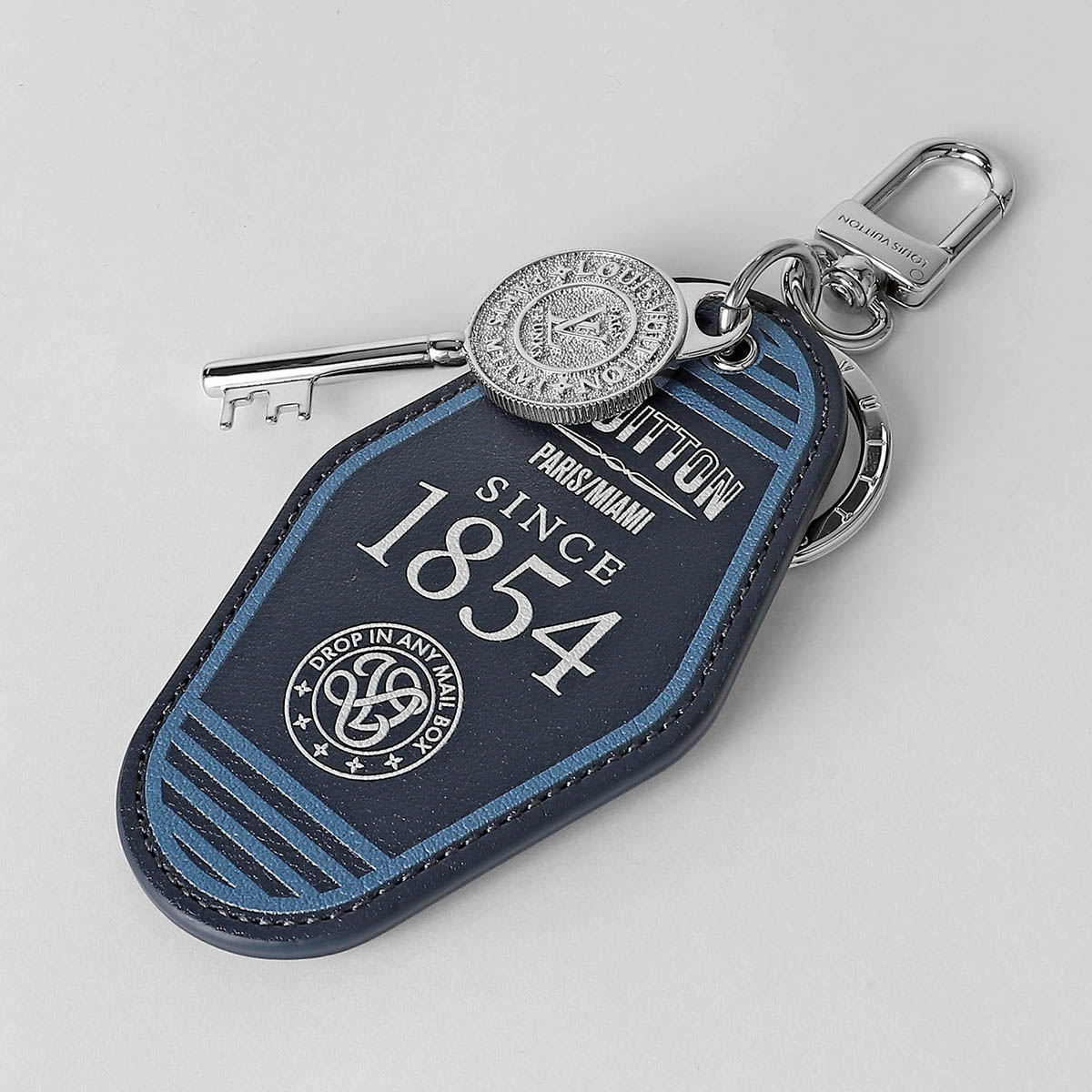 楽天市場】モノグラム ヴィトン（カラーブルー）（キーホルダー